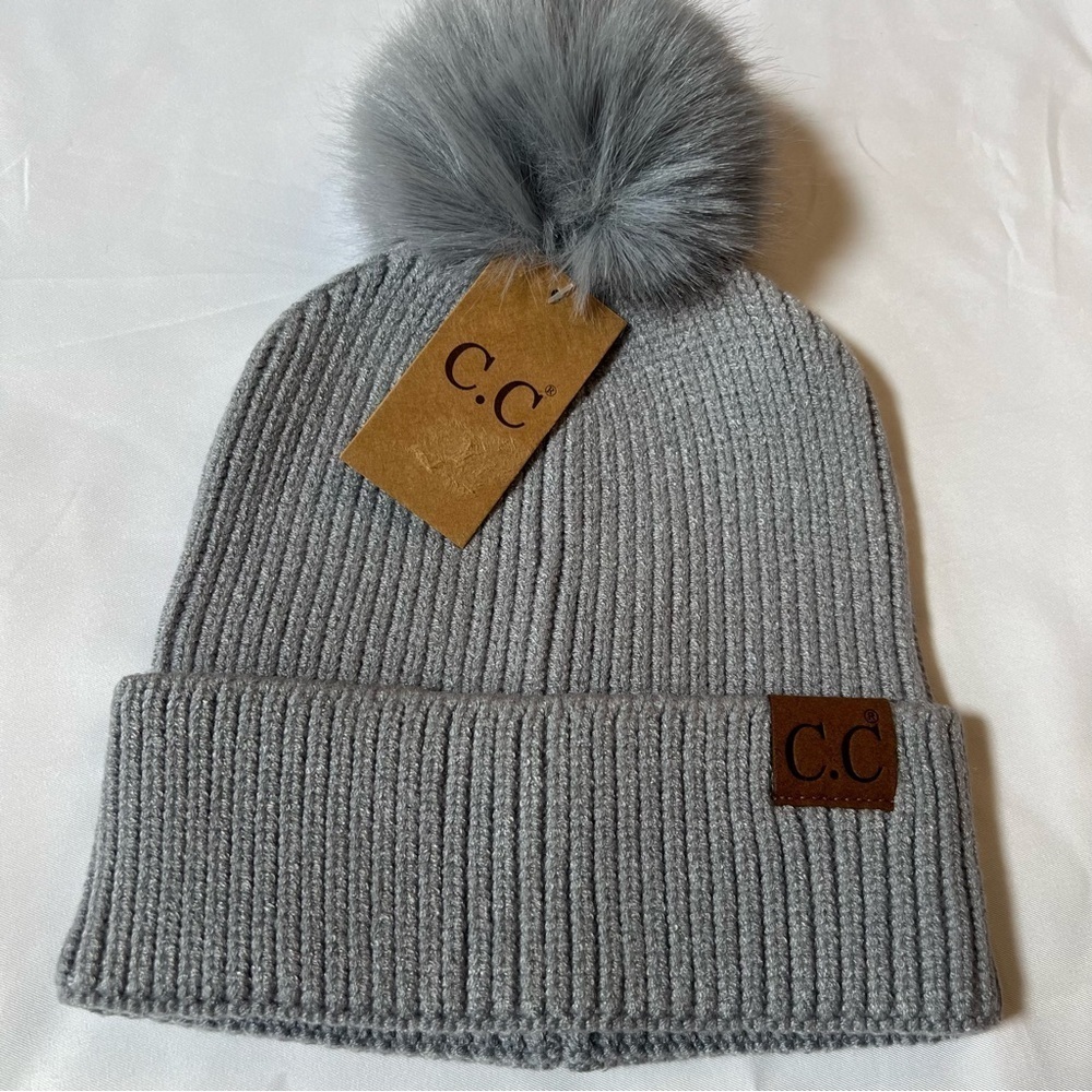 C.C Kids Gray Warm Cozy‎ Rib-Knit Soft Warm Winter Beanie Hat w/ Faux Fur Pompom